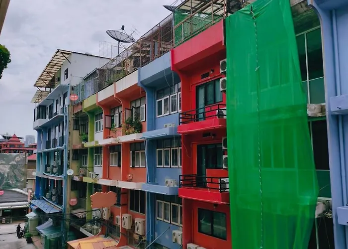 Cloud No 4 Green N Quiet Heart Bkk With A Balcony