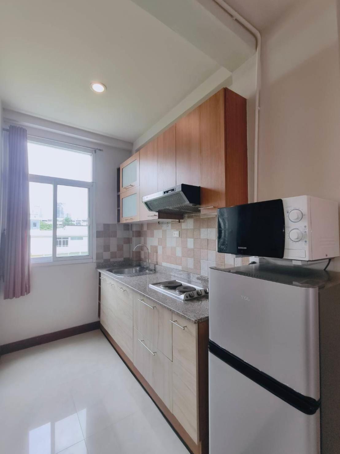 อพาร์ทเม้น Cloud No 4 Green N Quiet Heart Bkk With A Balcony
